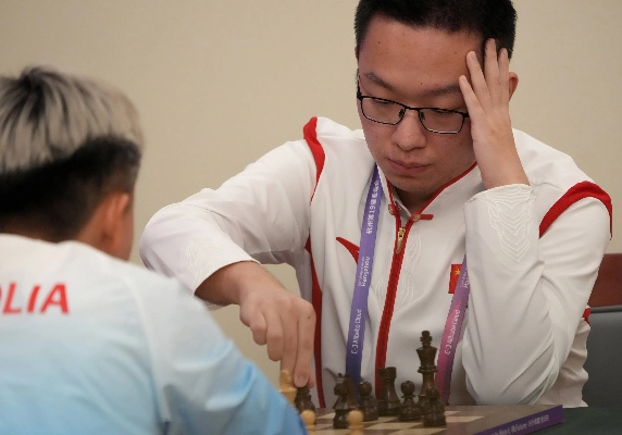 北京国际象棋等级比赛，中国选手斩获冠军-第2张图片-www.211178.com_果博福布斯